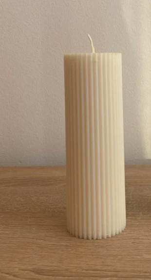 Soie Ribbed Pillar Candle - Med